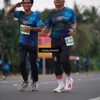 Runner Photo 4446356