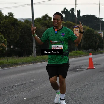 Runner Photo 4446362