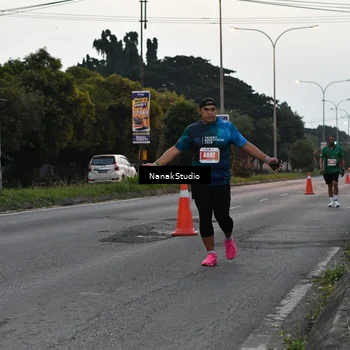 Runner Photo 4446368