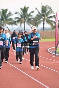Runner Photo 4446413