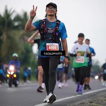 Runner Photo 4446469