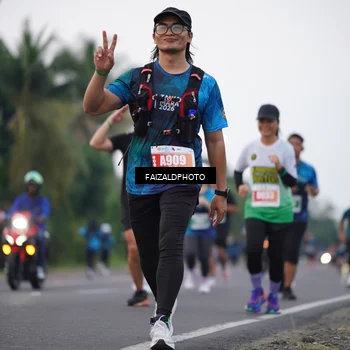 Runner Photo 4446470