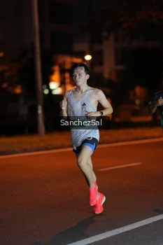 Runner Photo 4446594