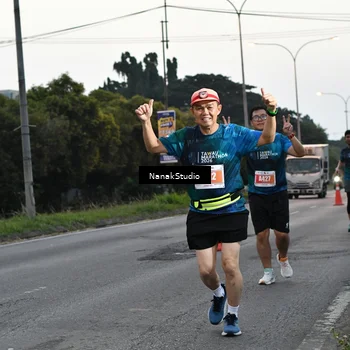 Runner Photo 4446612