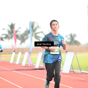 Runner Photo 4446735