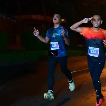Runner Photo 4446783