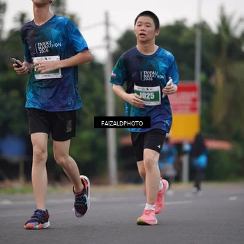 Runner Photo 4446850