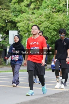 Runner Photo 44470