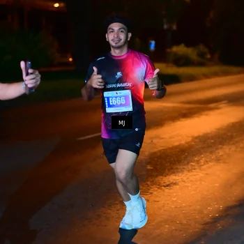 Runner Photo 4447068