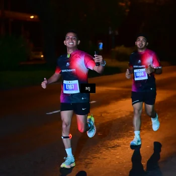 Runner Photo 4447080