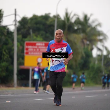 Runner Photo 4447315