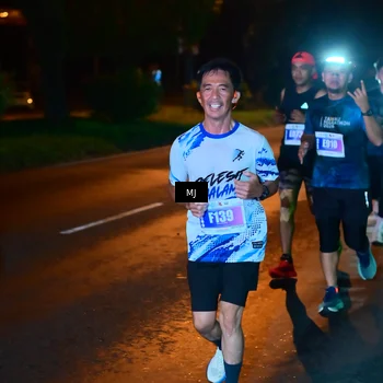 Runner Photo 4447341