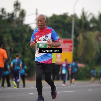 Runner Photo 4447367
