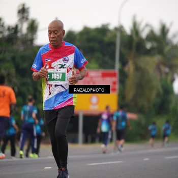 Runner Photo 4447381