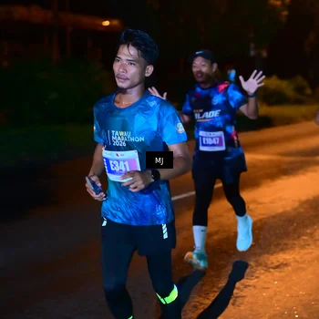 Runner Photo 4447390