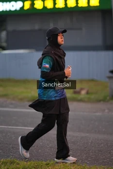 Runner Photo 4447415