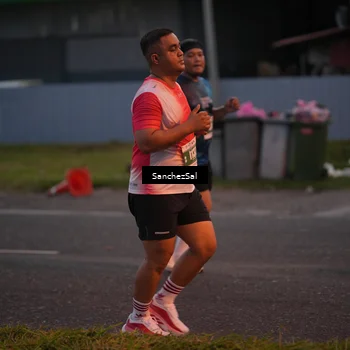 Runner Photo 4447423