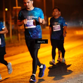 Runner Photo 4447473