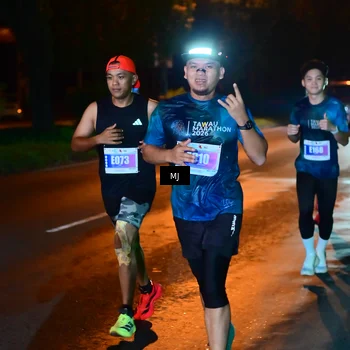 Runner Photo 4447476