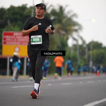 Runner Photo 4447504
