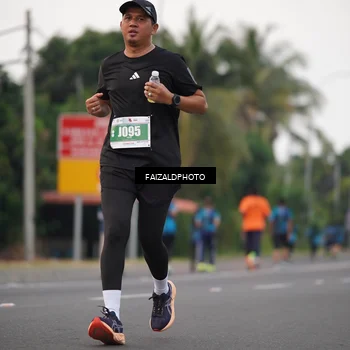 Runner Photo 4447511