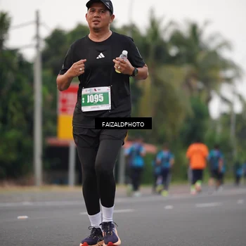 Runner Photo 4447607