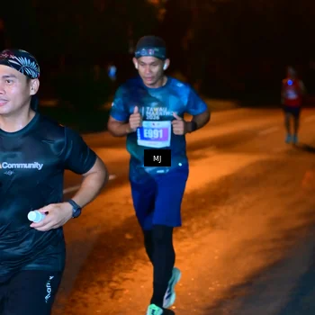 Runner Photo 4447609