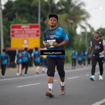 Runner Photo 4447630