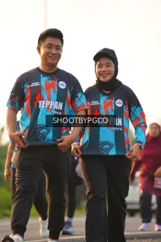 Runner Photo 4447676