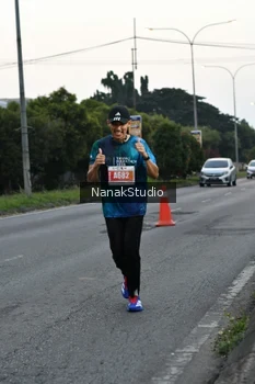 Runner Photo 4447759