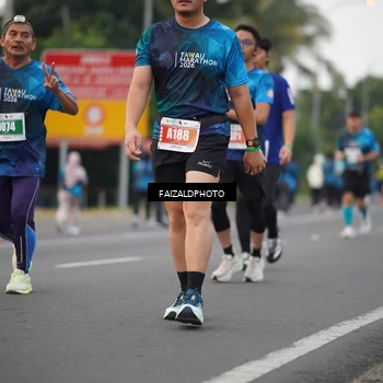 Runner Photo 4447945