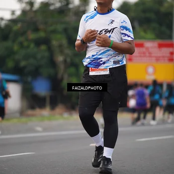 Runner Photo 4448018