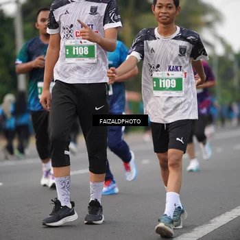 Runner Photo 4448182