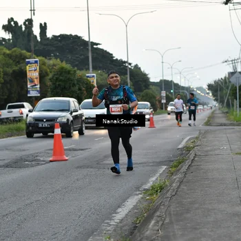 Runner Photo 4448375