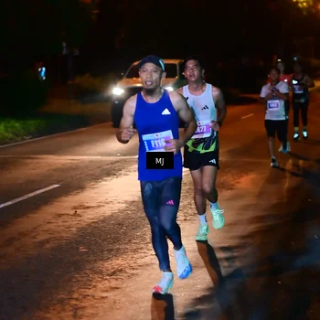 Runner Photo 4448382