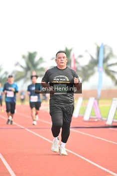 Runner Photo 4448400