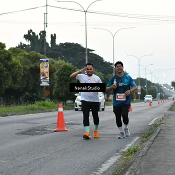 Runner Photo 4448610