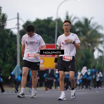 Runner Photo 4448667