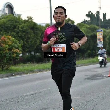 Runner Photo 4448669