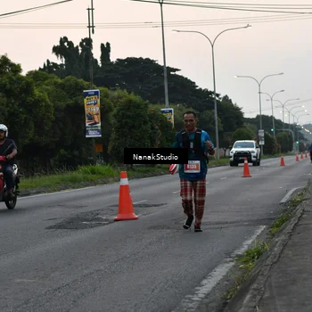 Runner Photo 4448675