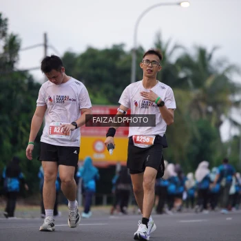 Runner Photo 4448684