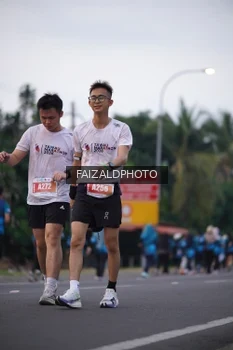 Runner Photo 4448712