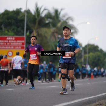 Runner Photo 4449258