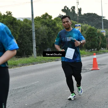 Runner Photo 4449327