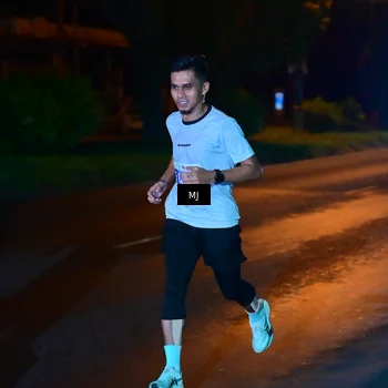 Runner Photo 4449342