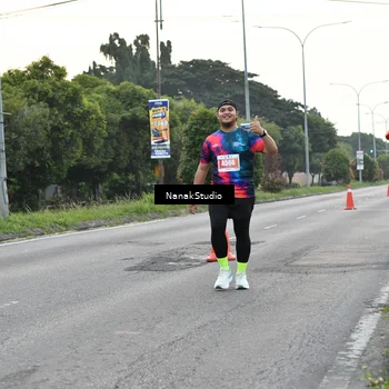 Runner Photo 4449660