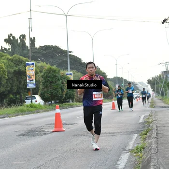 Runner Photo 4449858