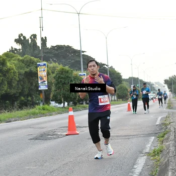 Runner Photo 4449891