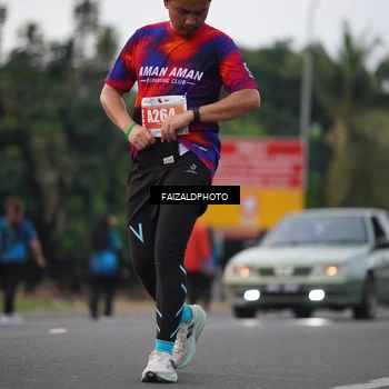 Runner Photo 4449893