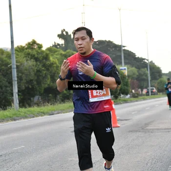 Runner Photo 4449942